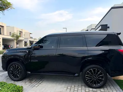 2025 Infiniti QX80 photo 2