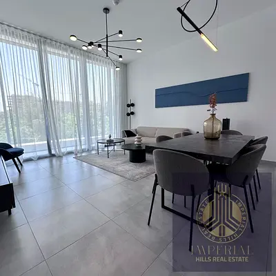 2-bedroom apartment – move-in ready – freehold – great deal – 10% ROI – prime location – take adv