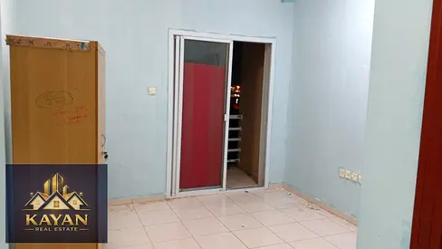 An excellent residential opportunity in Al-Salamah: an apartment featuring two rooms, a living area