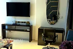 Spacious Canal-View Studio | Move-In Ready