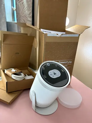 Samsung Freestyle Projector
