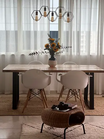 Mango wood dining table- very good condition