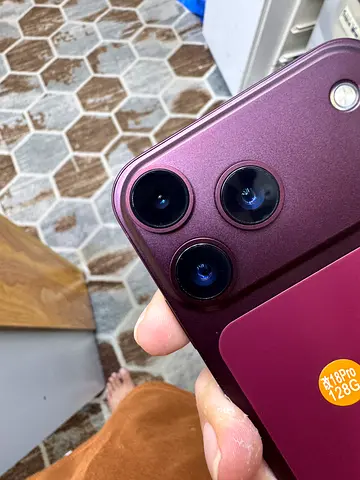 iPhone XR converted 18 Pro