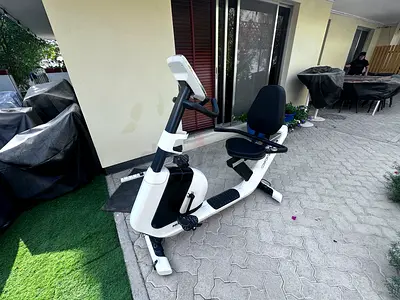 Horizon Comfort R Recumbent Exercise Bike - Good Condition, Comfortable Seat. https://youtu.be/HOlEb