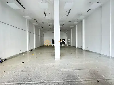30 days free luxury shop on the road prime location Business center easy access Dubai only 215k