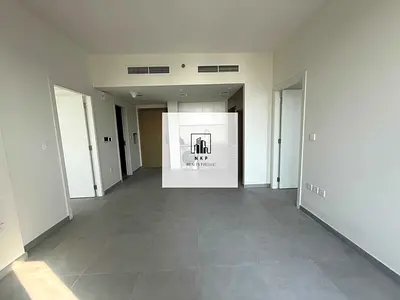 Spacious lavish 2 bedroom Apartment | Pool & Gym | hot offer
