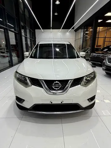2015 Nissan X-Trail S GCC Specs 7 seater
