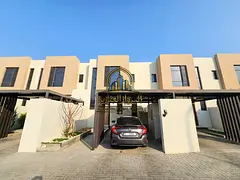 Spacious luxurious 3 bedroom with maid room villa for rent in nasma