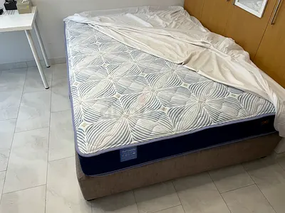 Queen Size Mattress 150x200 cm + Bed Base