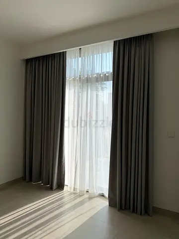 4 bedroom villa Mudon al Ranim 2 curtain set Grey blackout curtains with sheer lining - like new