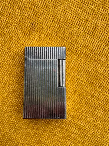 St. DuPont Vintage silver-tone ribbed metal cigarette lighter (compact)