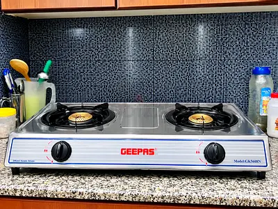 Geepas 2-Burner Stainless Steel Gas Stove - Good Condition