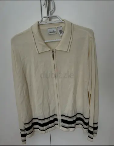Sweater size L
