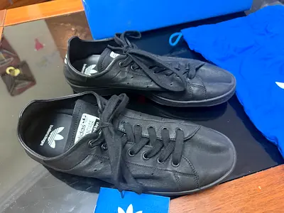 Stan Smith Balenciaga Adidas black leather sneakers, 43 in a very good condition with box and Bag