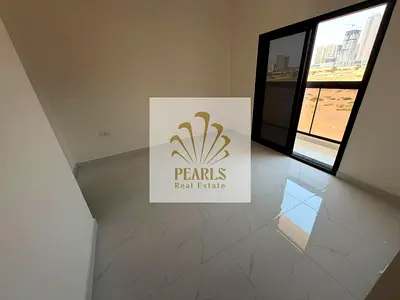 غرفتين وصالة أول ساكن في العالية عجمان على شارع محمد بن زايد مباشرة بلكونة وإطلالة مفتوحة وتكييف مركزي 41,980 درهم سنويا