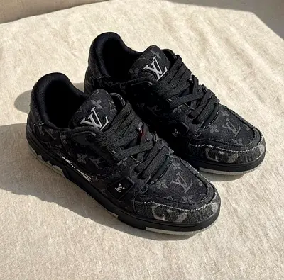 Men Lv shoes