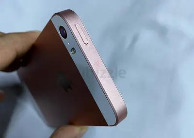iPhone SE (1st gen) Rose Gold - Good Working Condition