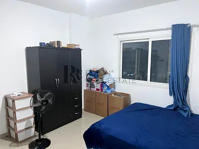 VACANT TYPE A RETAIL VIEW 1BR APT READY TO MOVE