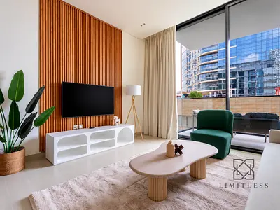 Fully Furnished 1 Bedroom | Spacious Balcony