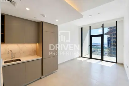 Ready to move in | Brand New | Modern Amenities