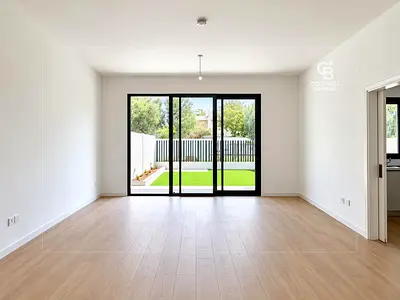 Corner Unit | Multiple Cheques | Spacious