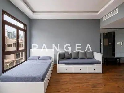 Close to Circle Mall | Upgraded | Rented | Furnished