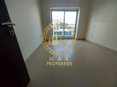 Spacious 2BR | Closed Kitchen | Vacant Now