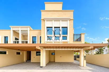 Single Row | Available Now | Corner Plot