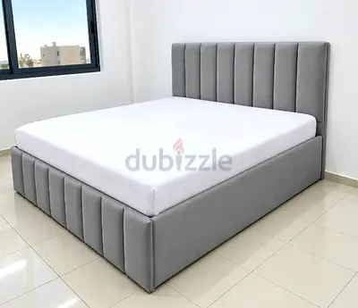 Luxurious Design New King sizeBwd Including Mattress For sale