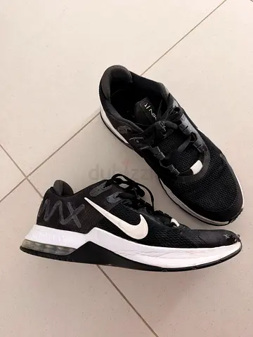 Nike running shoes size US 11 - Grey (pair) - CW3396-004