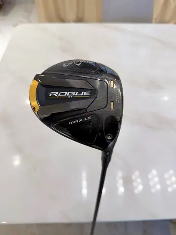 Callaway Rogue Driver with Fujikura Ventus Golf Shaft (Stiff) - Good Condition.