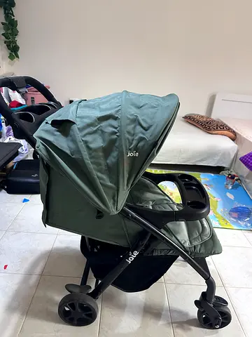 Joie lightweight compact stroller with car seat - good condition