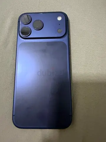 17 pro max uae version 256GB 100% battery