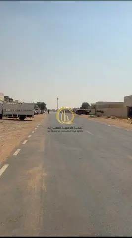للبيع أرض صناعية في البطائح الصناعية – الشارقة | موقع مميز على شارعين