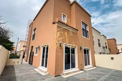 NEXT TO POOL | INVESTOR DEAL | CORNER VILLA