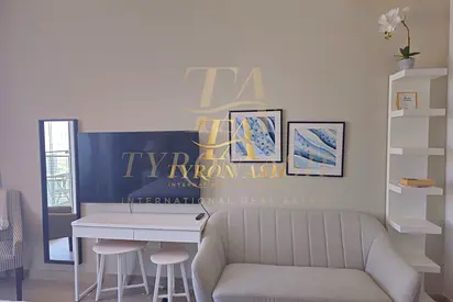 VACANT l FULLY FURNISHED l SKYLINE VIEW