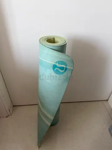 Lululemon reversible yoga mat - light blue/cream, gently used