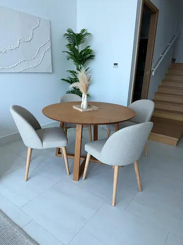 Modern Round Wooden Dining Table with 4 Chairs