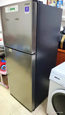 Hitachi 240L Refrigerator