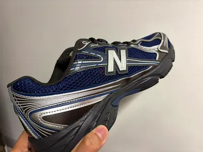For sale - New Balance 740