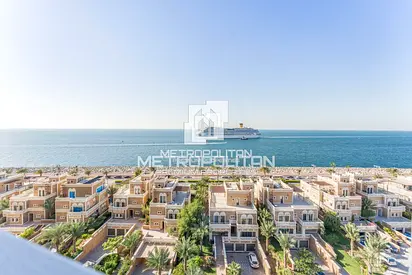 High Floor| Spacious| Sunset View| Vacant