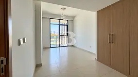 Burj Khalifa View | Bright Prime Location