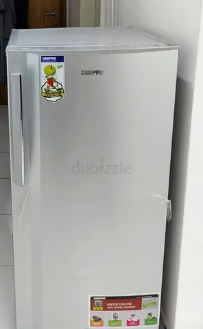 Geepas Single Door Refrigerator - Brand New, 1 Door, Silver