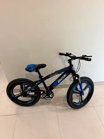 Kids 16-inch Blue Lightweight Bicycle with helmet - excellent condition