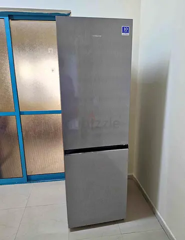 Hitachi refrigerator 410 liter capacity bottom freezer same like a new condition