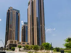 Modern 1BR | Water and Landmark Views | High Floor