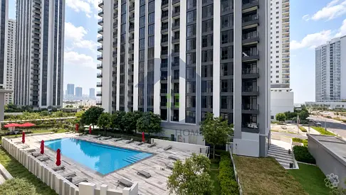 Hot Deal |2 Balconies| Corner | Vacant