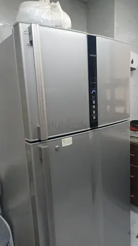 Hitachi Inverter Refrigerator - Silver - Excellent Condition