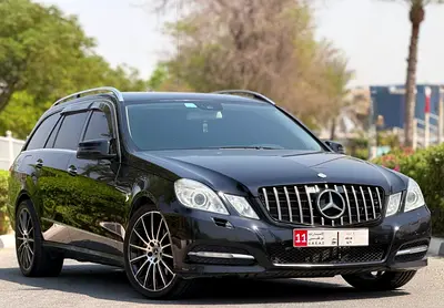 MERCEDES-BENZ E300 STATION WAGON 2013 (FULL OPTIONS – PREMIUM LUXURY ESTATE – Perfect Condition)