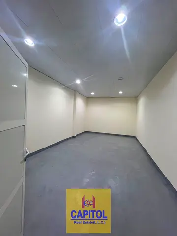 WAREHOUSE AVAILABLE FOR RENT ON GROUND FLOOR